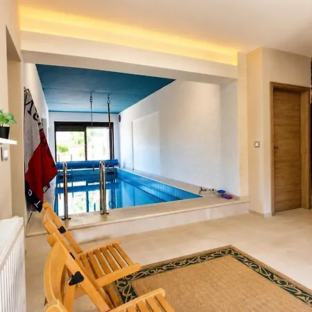 House With Shared Pool Premantura